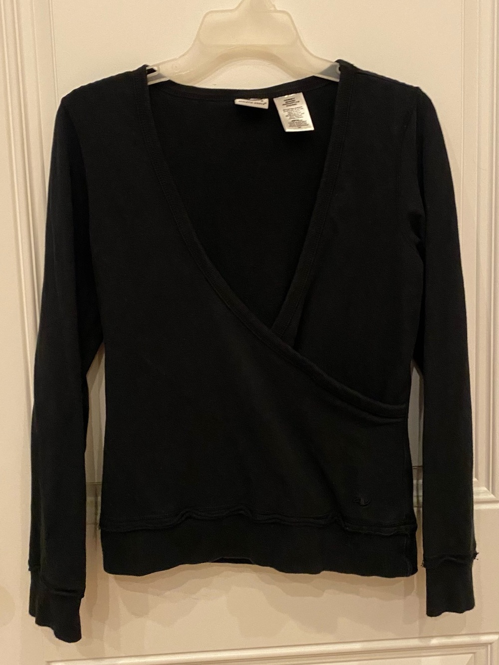 Athletic Works Black Wrap V-Neck Long Sleeve Pullover